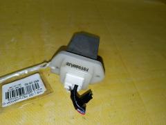 Регулятор скорости мотора отопителя 27761-70T01, 27761-70T02, 27761-70T03, 73533-FE000 на Nissan Liberty RM12 QR20DE Фото 2