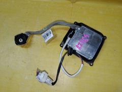 Блок розжига ксенона на Toyota Noah AZR65G 85967-52030
