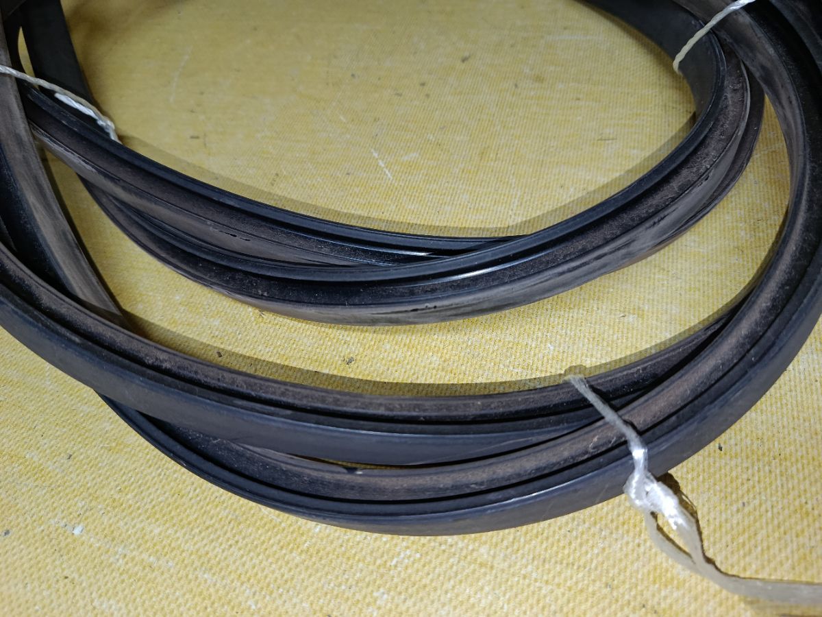 Молдинг на кузов на Toyota Ipsum ACM21W Фото 6