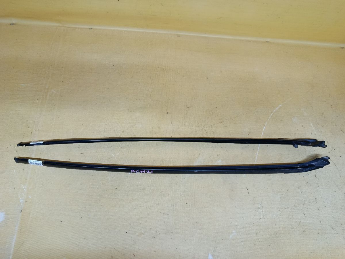 Молдинг стекла на Toyota Ipsum ACM21W Фото 1