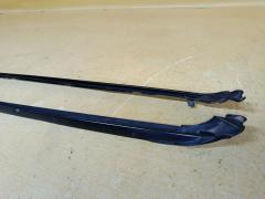 Молдинг стекла на Toyota Ipsum ACM21W Фото 3