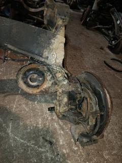 Балка подвески на Toyota Ipsum ACM21W 2AZ-FE Фото 5