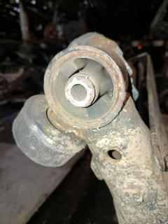 Балка подвески на Toyota Ipsum ACM21W 2AZ-FE Фото 8