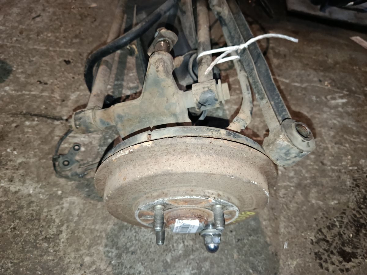Балка подвески на Mazda Familia S-Wagon BJ5W ZL-VE Фото 9
