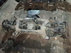 Балка подвески на Mercedes-Benz C-Class Station Wagon S203.246 271.946, Заднее расположение