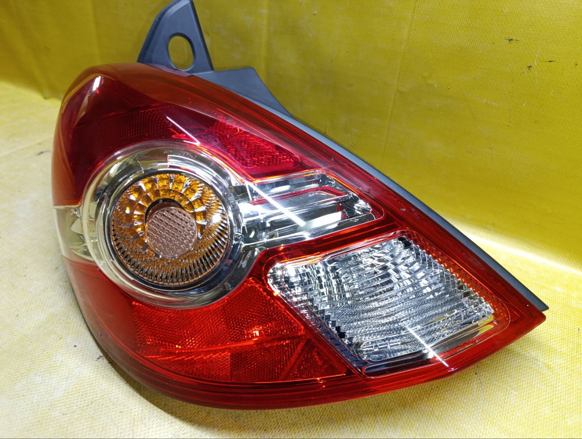 Стоп P7511 P7511,931.NS1925L, P4086L на Nissan Tiida C11 Фото 12