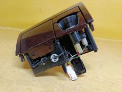 Консоль магнитофона на Toyota Crown GS151 Фото 13