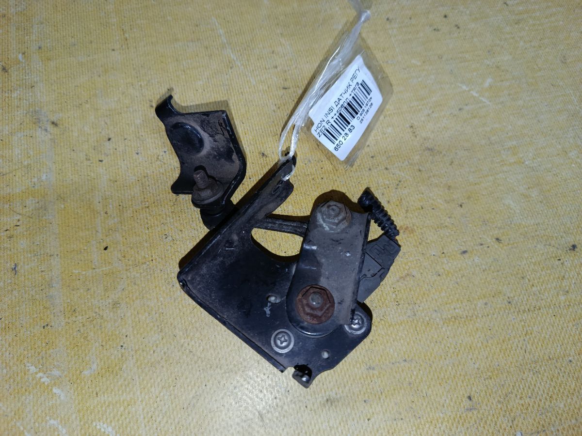 Датчик регулировки наклона фар на Honda Insight ZE2 Фото 2