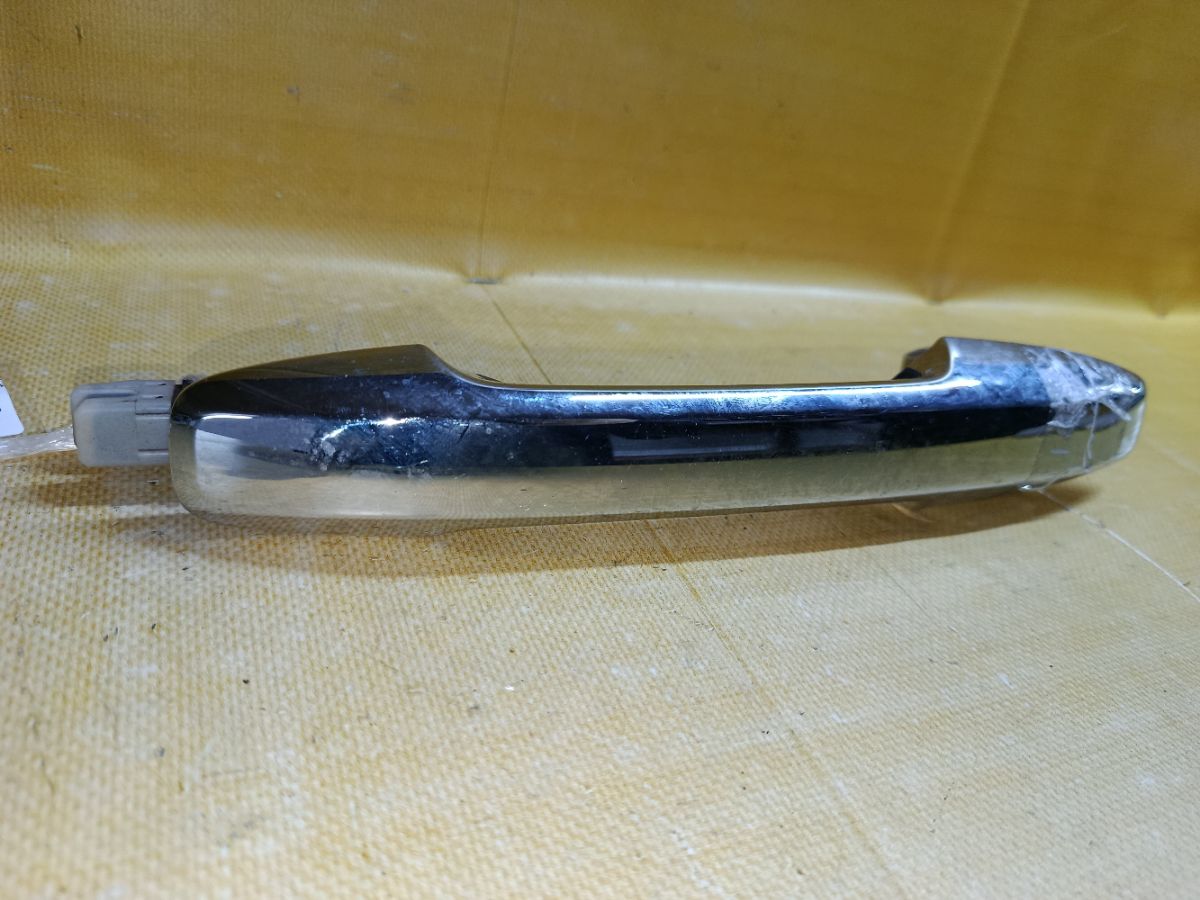 Ручка двери на Honda Odyssey RC1 Фото 2