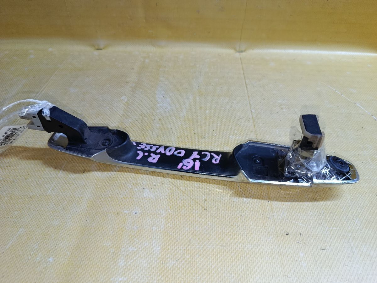 Ручка двери на Honda Odyssey RC1 Фото 3