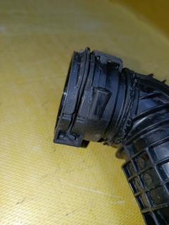 Патрубок воздушн.фильтра на Nissan Note E12 HR12DDR Фото 3