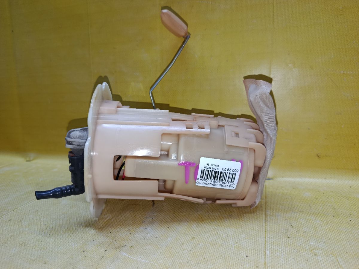 Бензонасос на Nissan Serena TC24 QR20DE Фото 2