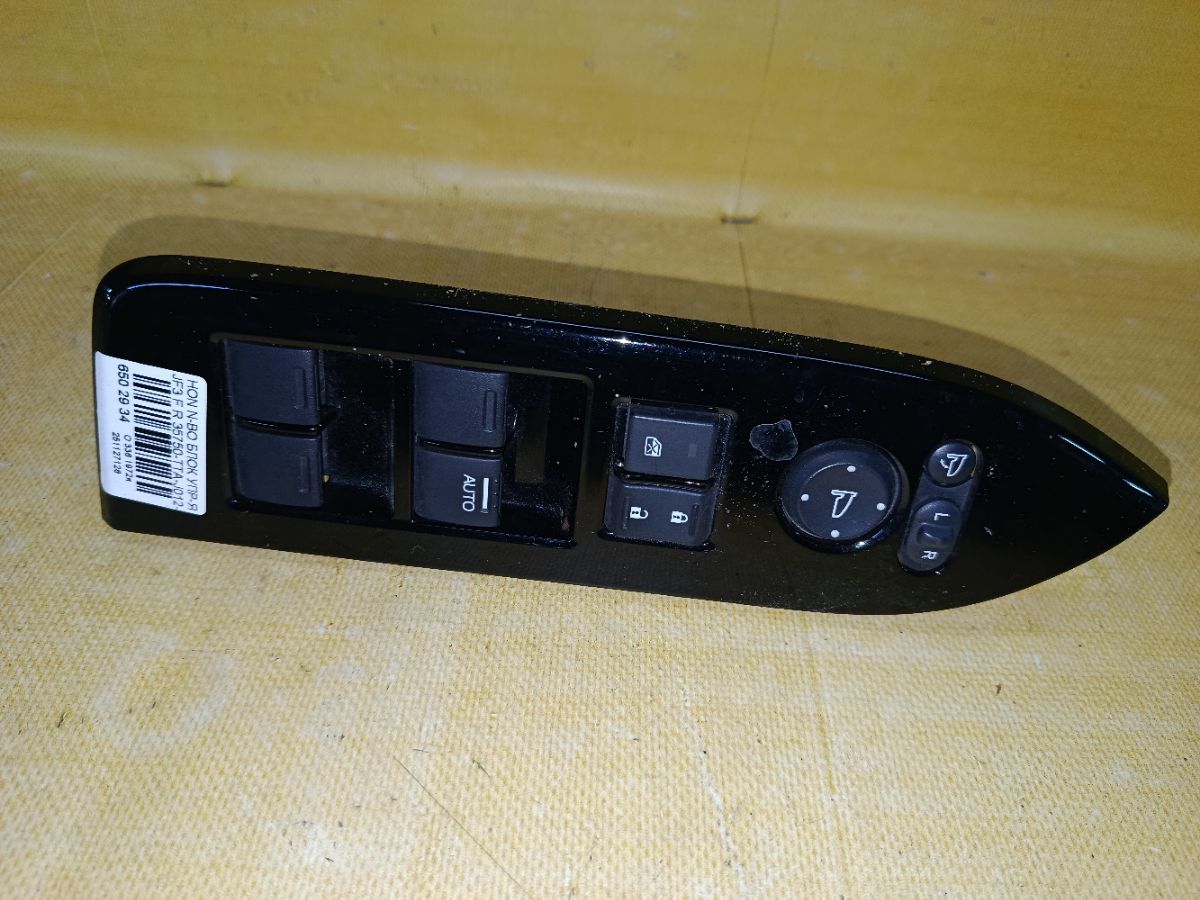 Блок упр-я стеклоподъемниками 35750-TTA-J012-M1 на Honda N-Box JF3 Фото 2