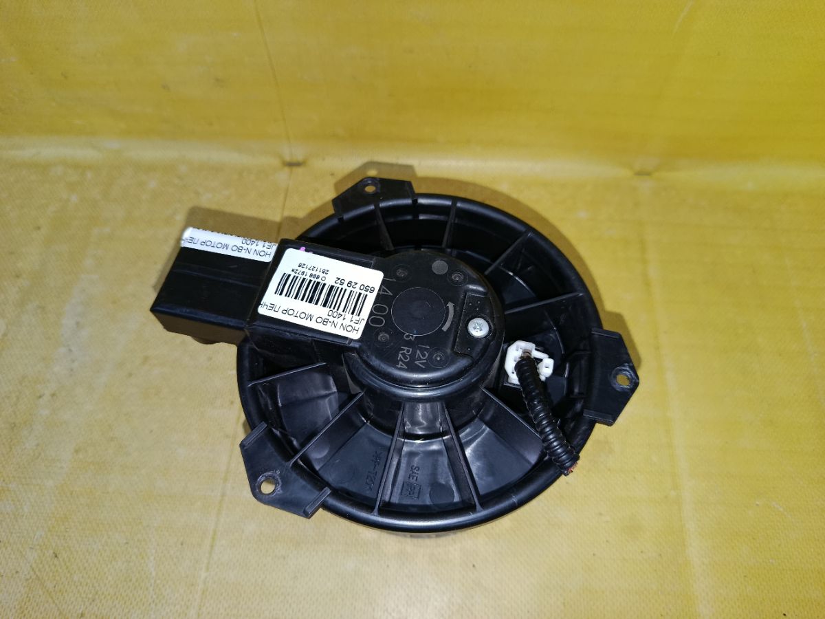 Мотор печки на Honda N-Box JF1 Фото 1