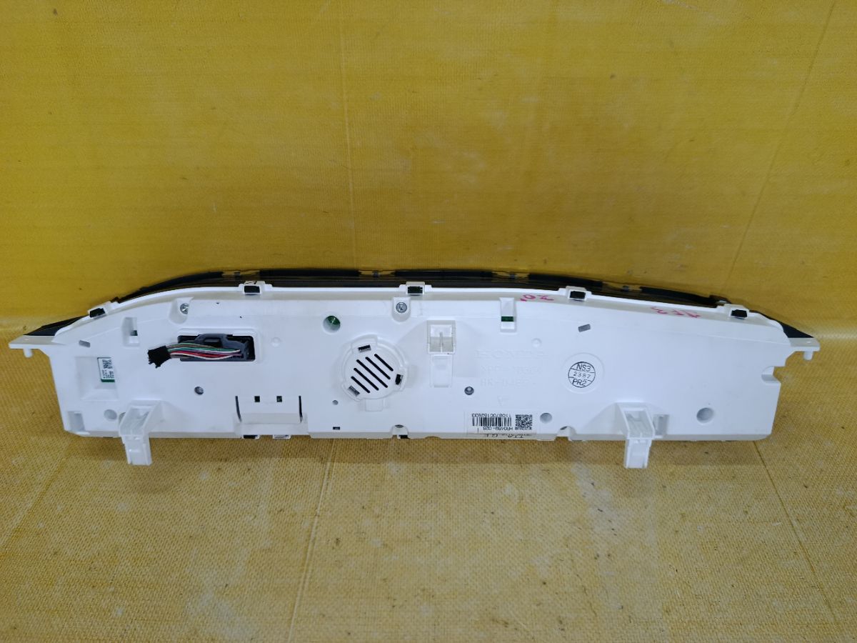 Спидометр 78100-TTA-N112 на Honda N-Box JF3 S07B Фото 4
