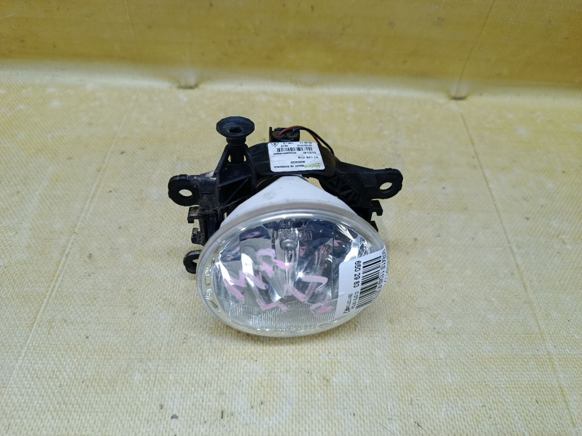 Туманка бамперная 11049 11049 на Suzuki Hustler MR41S Фото 1