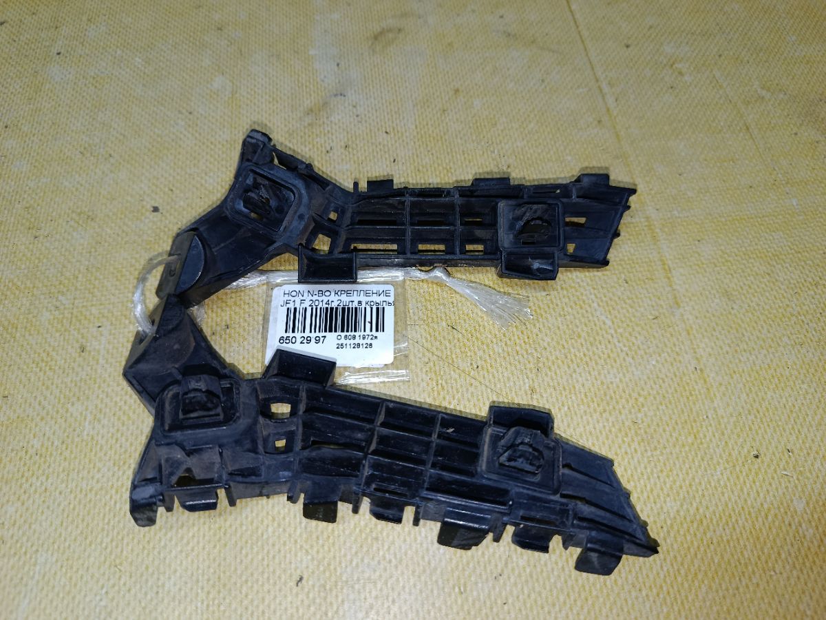 Крепление бампера на Honda N-Box JF1 Фото 4
