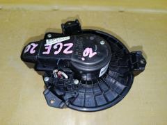 Мотор печки на Toyota Wish ZGE20G