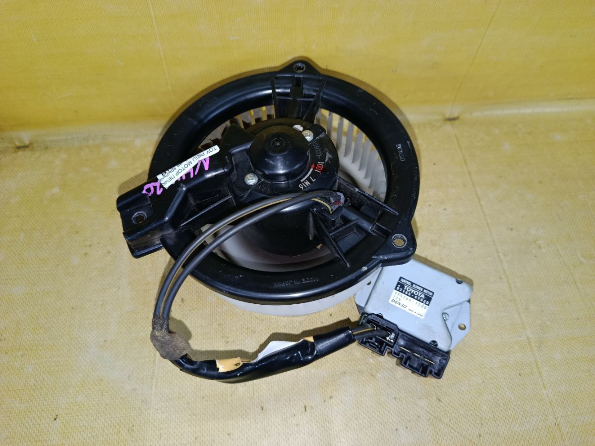 Мотор печки на Toyota Prius NHW20 Фото 1