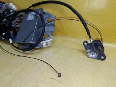 Доводчик двери на Honda Elysion RR1 Фото 4