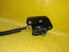 Доводчик двери на Honda Elysion RR1 Фото 6