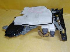 Замок двери на Honda Odyssey RC1 Фото 5