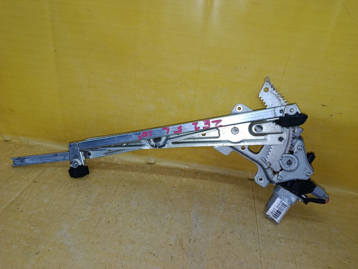 Стеклоподъемный механизм на Honda Insight ZE2 Фото 1