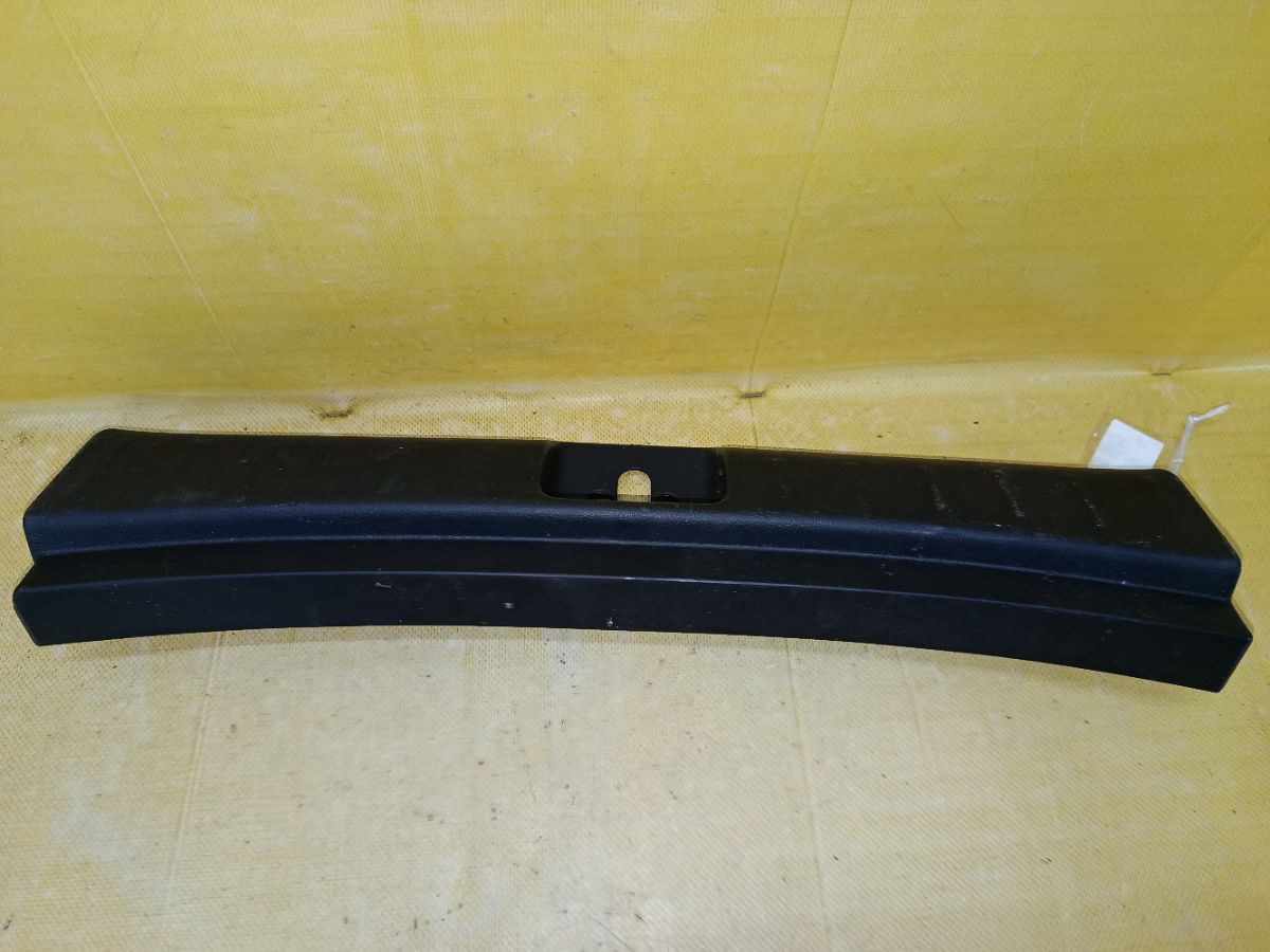 Обшивка багажника 84640-TY0-003 на Honda N-Box JF1 Фото 4