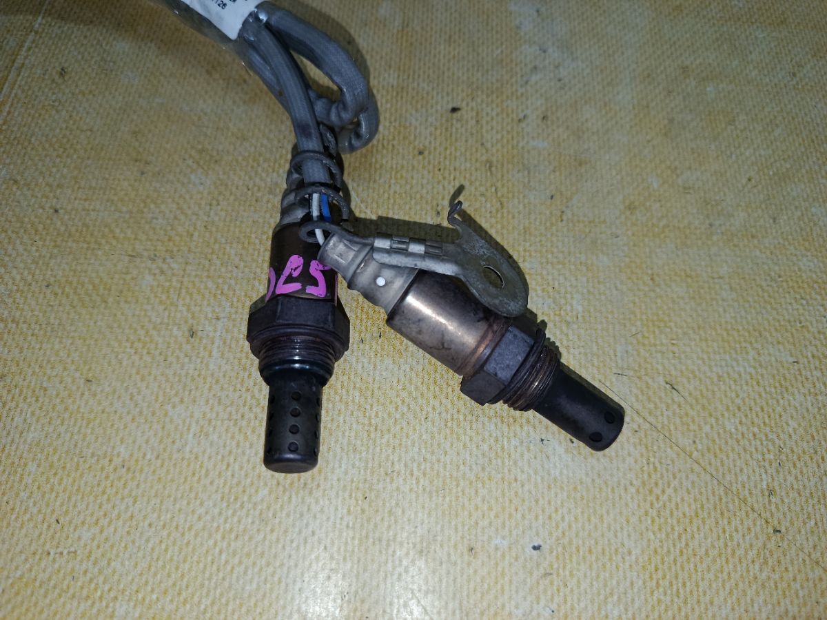 Лямбда-зонд на Mazda Verisa DC5W ZY-VE Фото 2