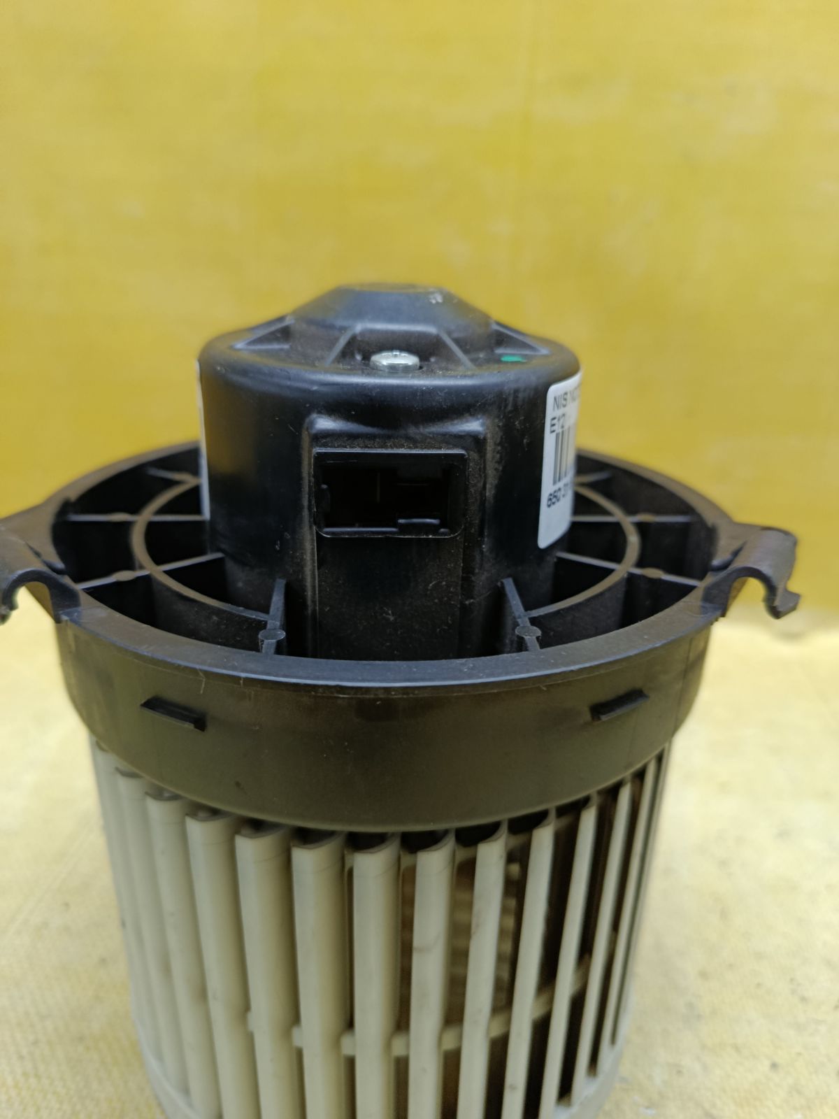 Мотор печки на Nissan Note E12 Фото 2