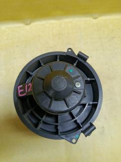 Мотор печки на Nissan Note E12