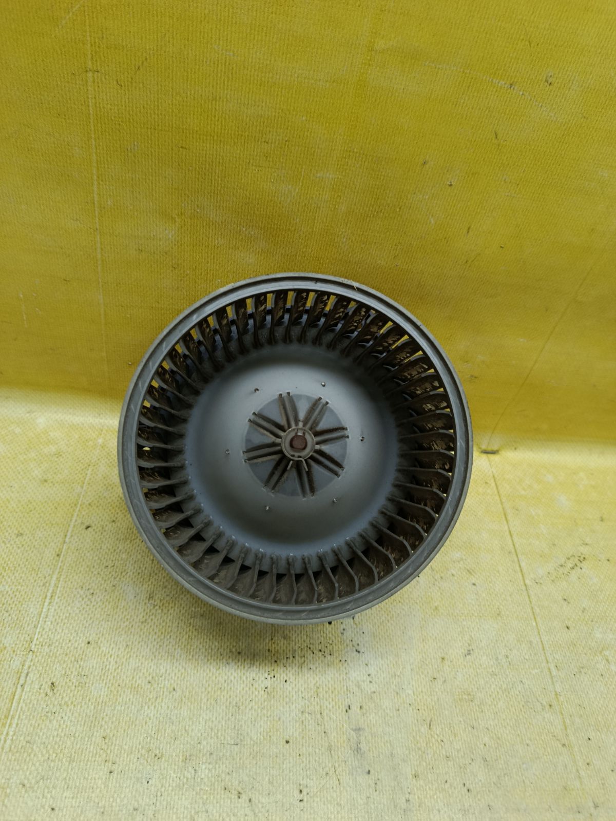 Мотор печки 87103-33040, 87103-33041, 87103-44010 на Toyota Gaia SXM10G Фото 2