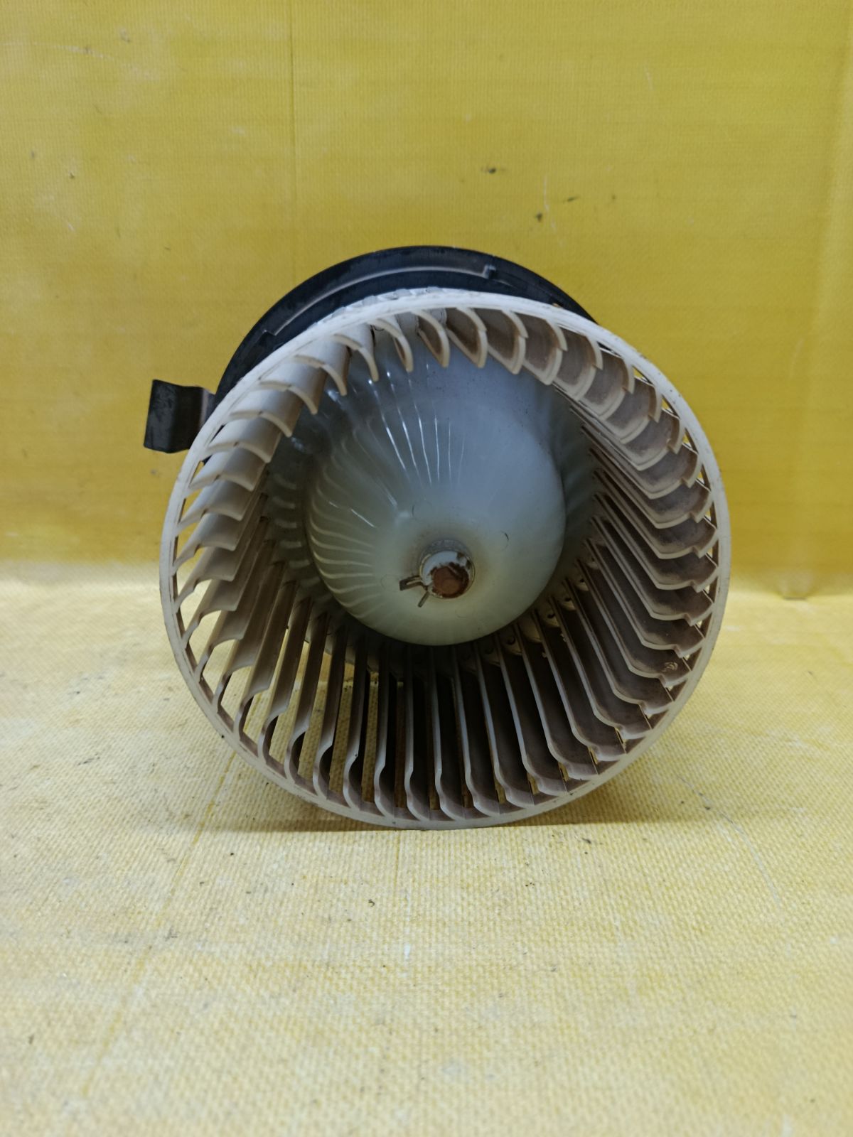 Мотор печки на Nissan Tiida Latio SC11 Фото 3