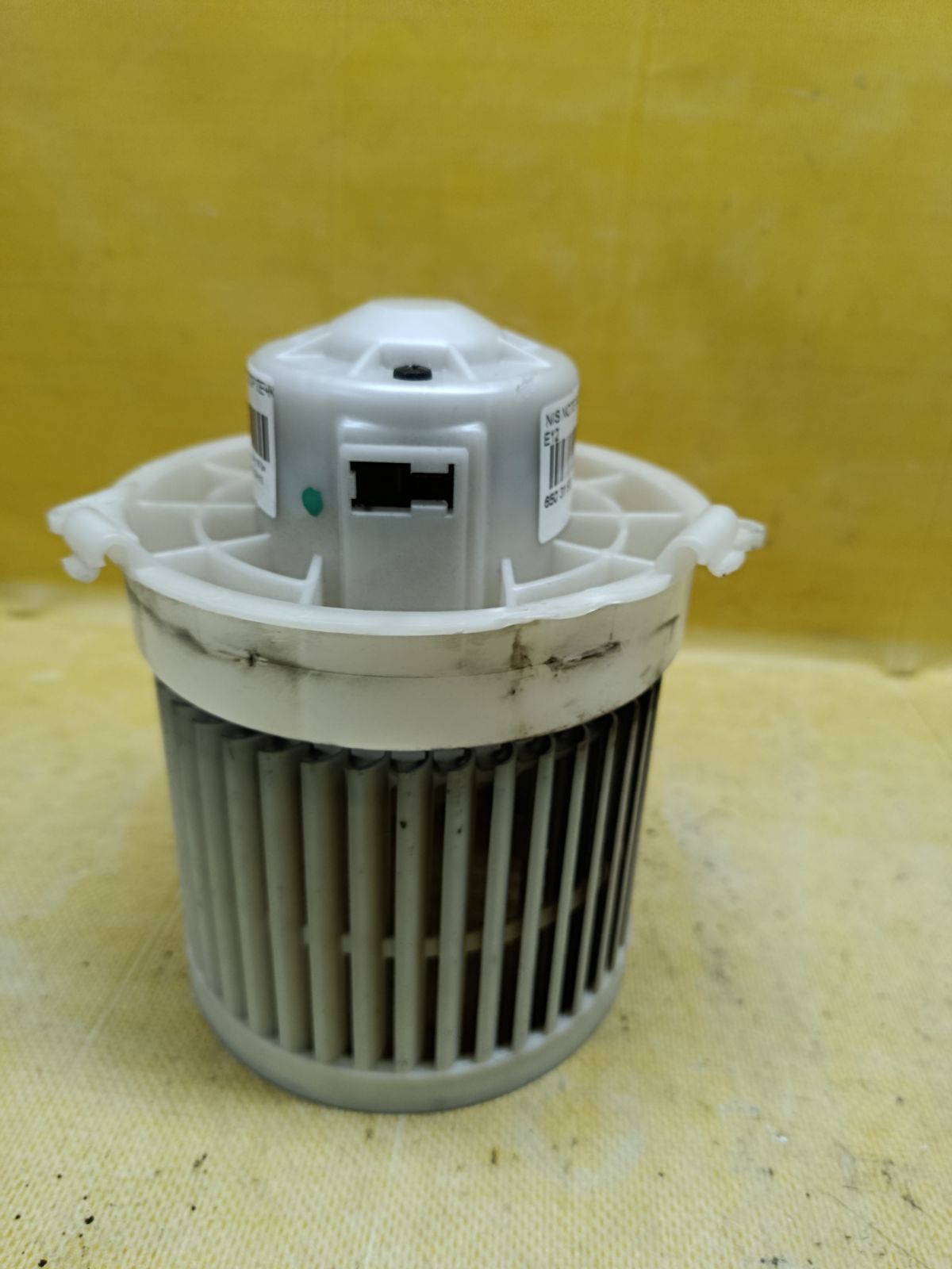 Мотор печки на Nissan Note E12 Фото 2