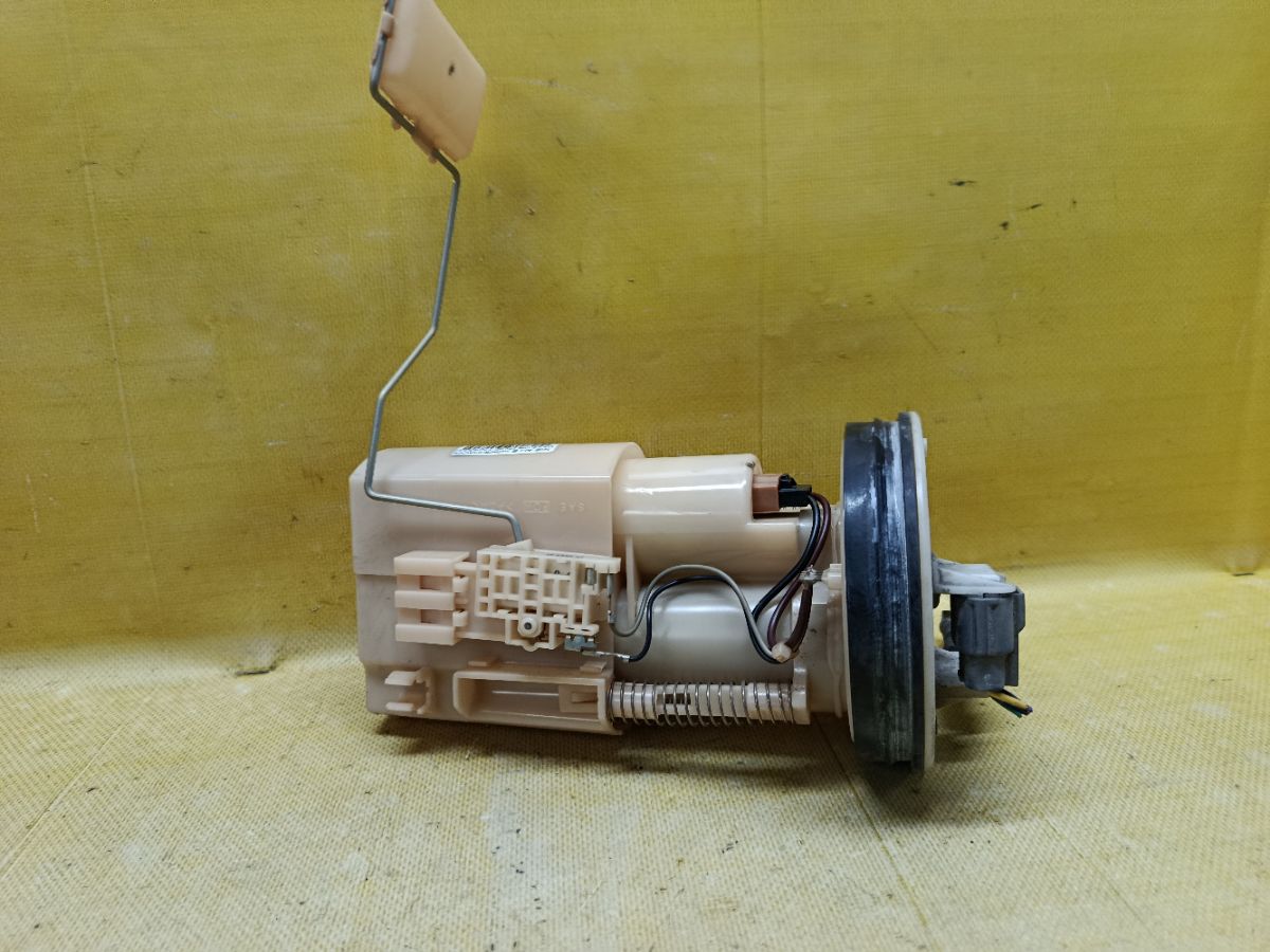 Бензонасос 17040-ED80A на Nissan Ad Expert VY12 HR15DE Фото 2