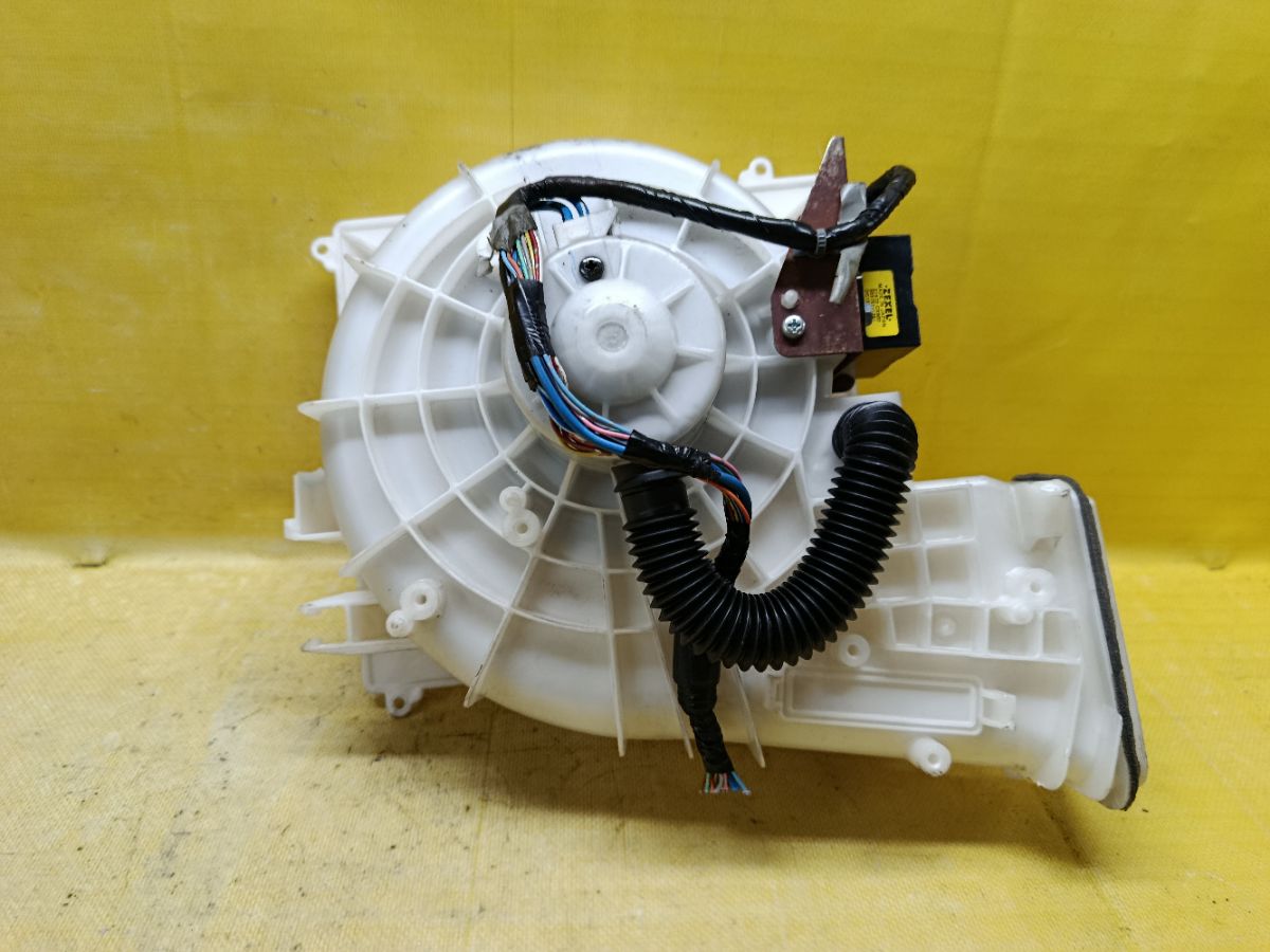Мотор печки 27200-8N400, 27470-CX800 на Nissan Bluebird Sylphy QNG10 Фото 4