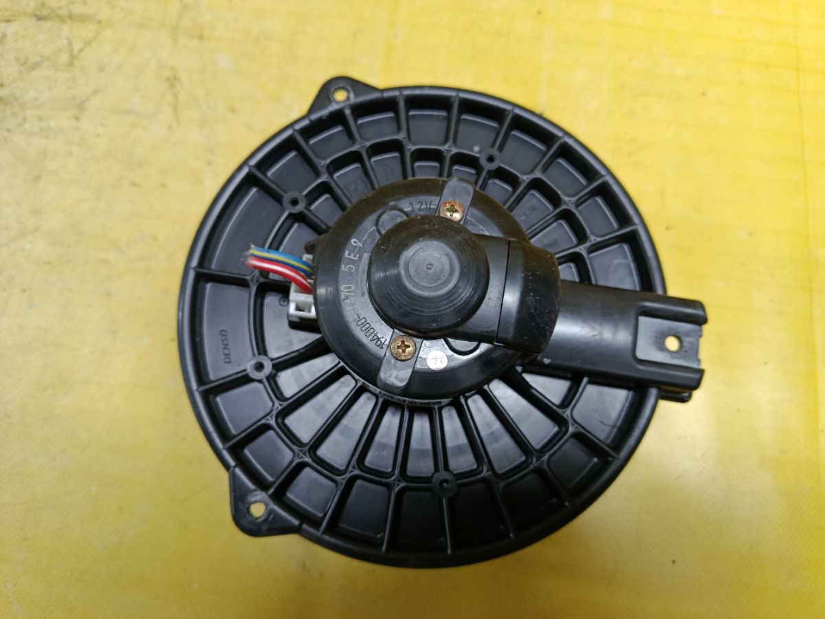 Мотор печки на Mitsubishi Grandis NA4W Фото 1