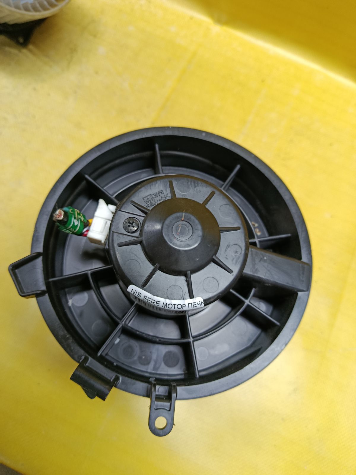 Мотор печки на Nissan Serena C26 Фото 1