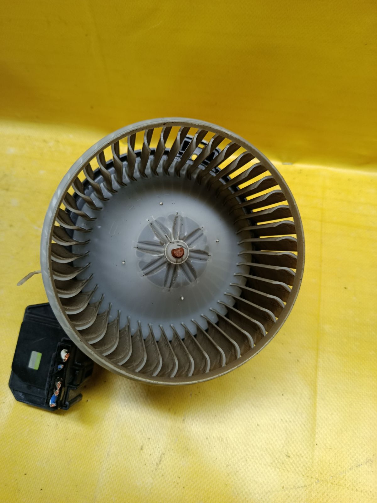 Мотор печки на Toyota Ipsum ACM26W Фото 3