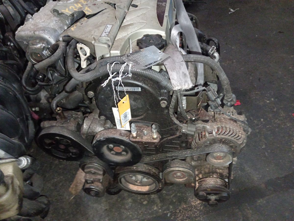 Двигатель на Mitsubishi Grandis NA4W 4G69 Фото 1