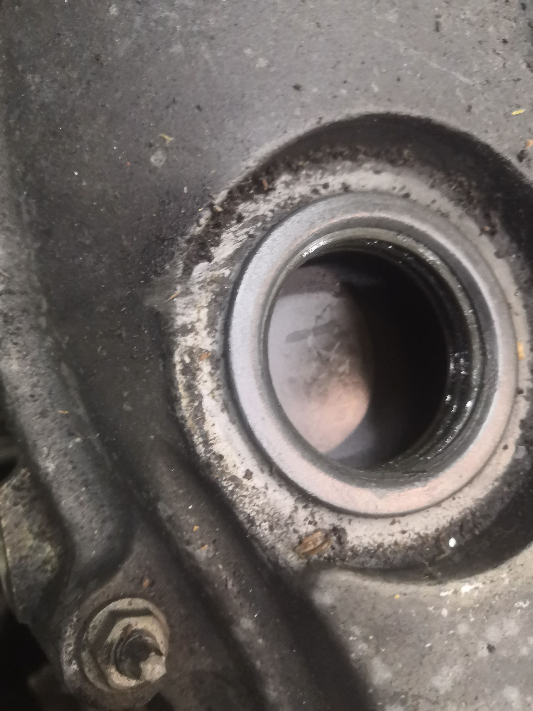 Двигатель 19000-28330 на Toyota Avensis AZT250 1AZ-FSE Фото 9