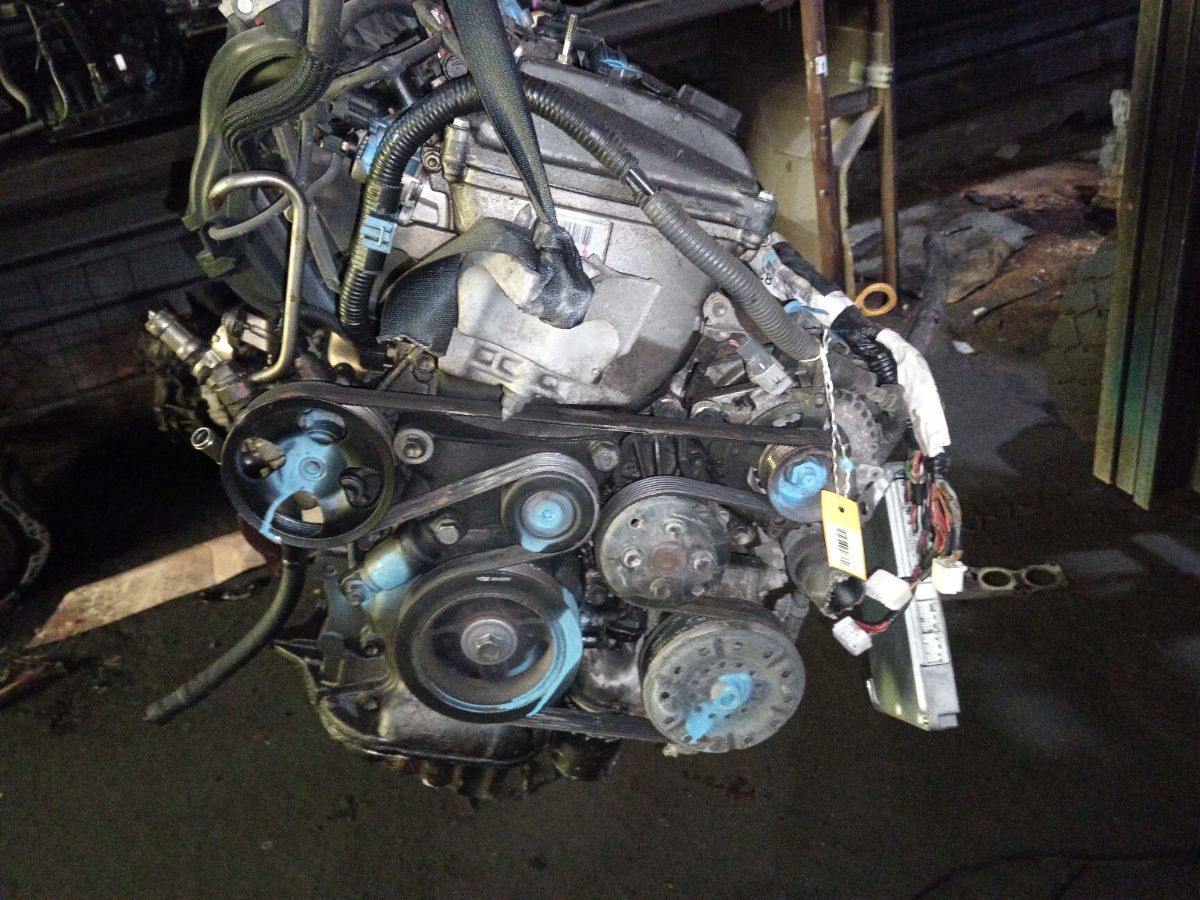 Двигатель 19000-28330 на Toyota Avensis AZT250 1AZ-FSE Фото 10
