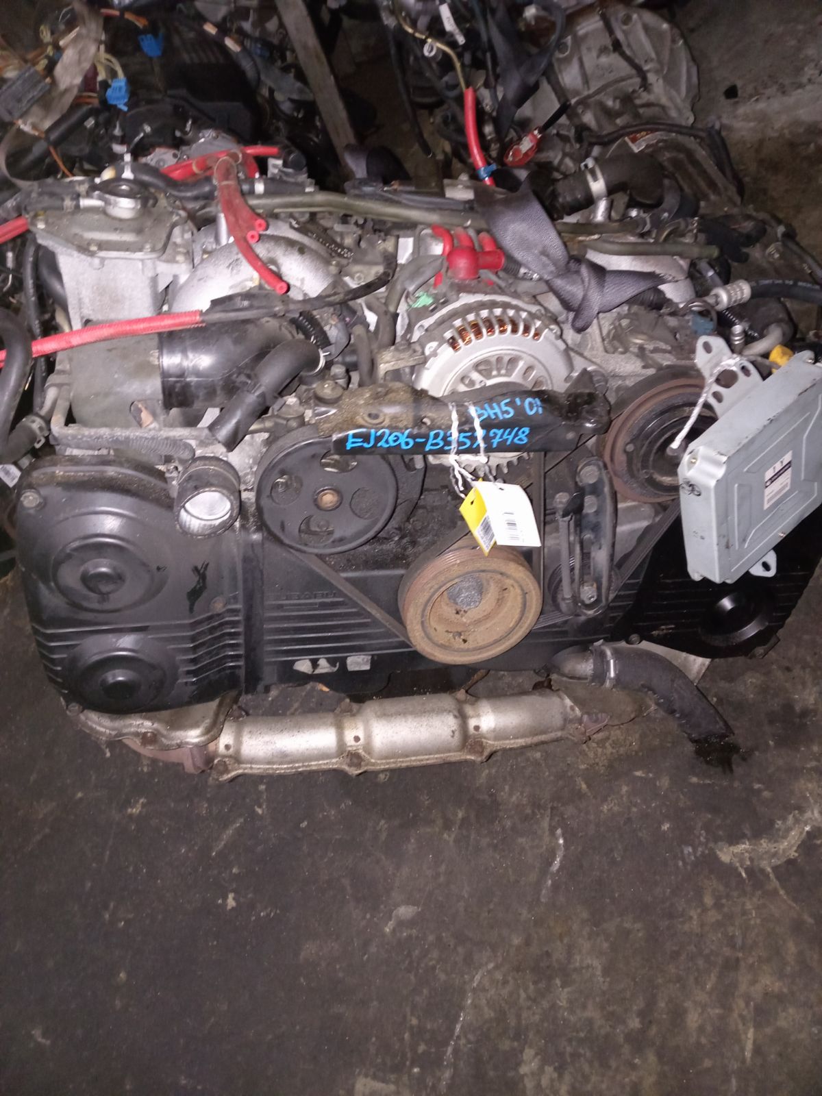 Двигатель на Subaru Legacy Wagon BH5 EJ206 Фото 1