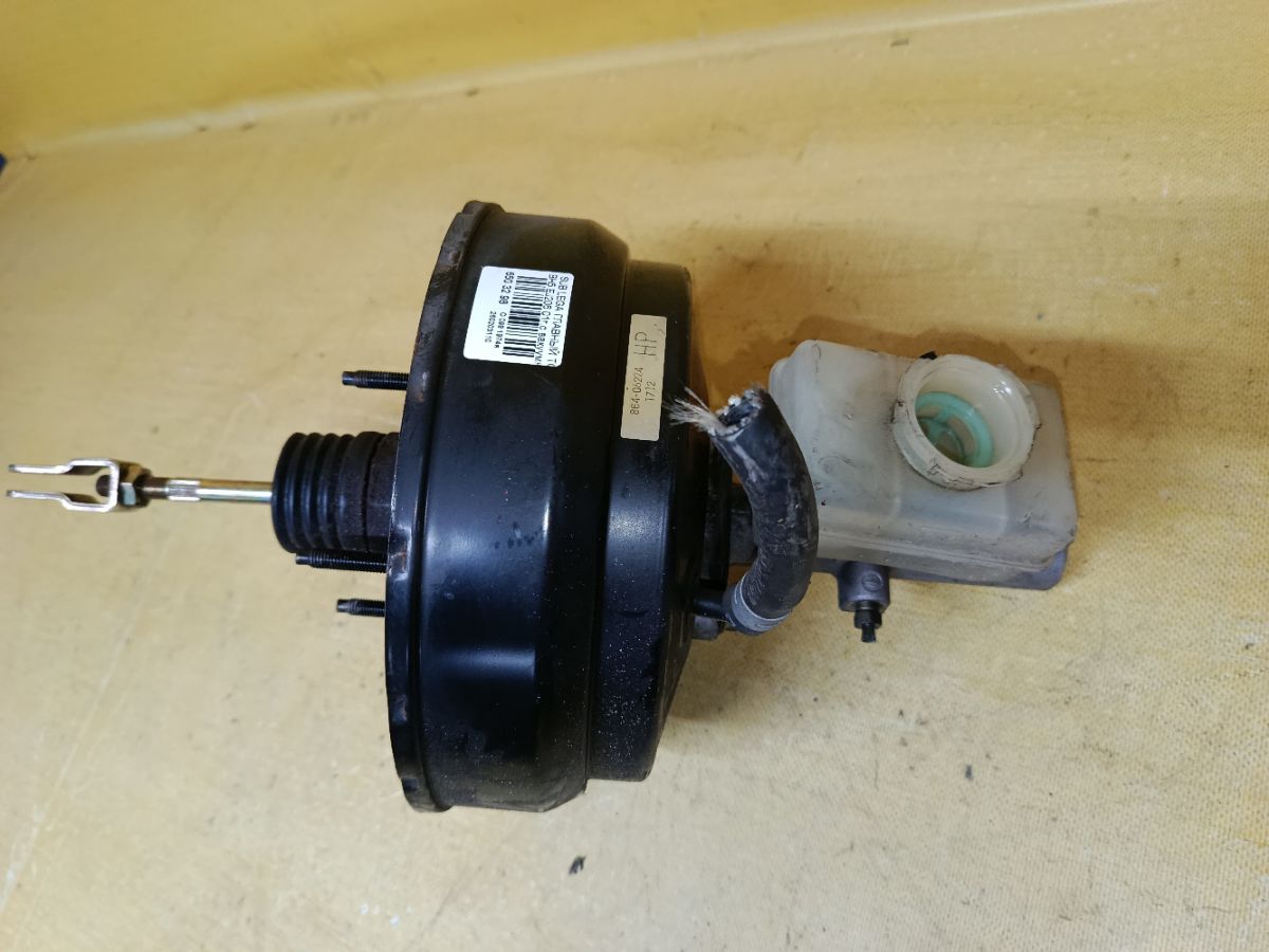 Главный тормозной цилиндр на Subaru Legacy Wagon BH5 EJ206 Фото 2