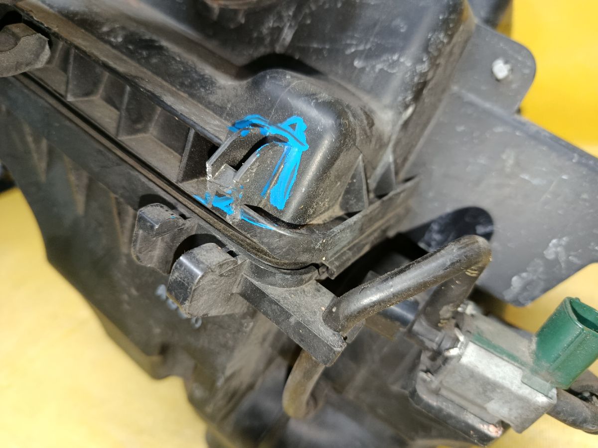 Корпус воздушного фильтра на Mazda Atenza GHEFW LF Фото 6