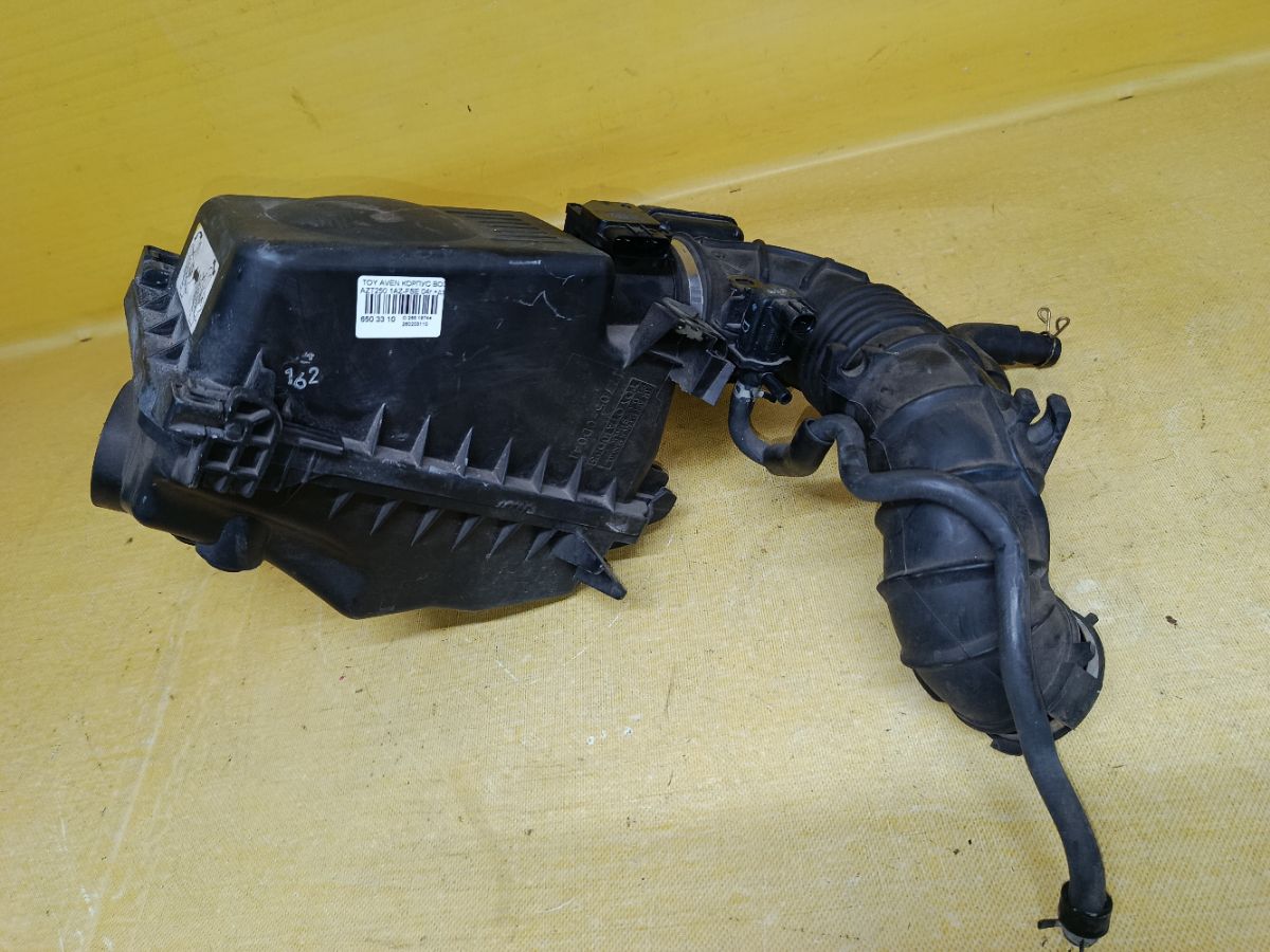 Корпус воздушного фильтра на Toyota Avensis AZT250 1AZ-FSE Фото 3