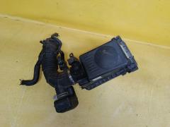 Корпус воздушного фильтра на Toyota Avensis AZT250 1AZ-FSE