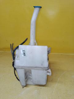 Бачок омывателя на Toyota Avensis Wagon AZT250W Фото 4