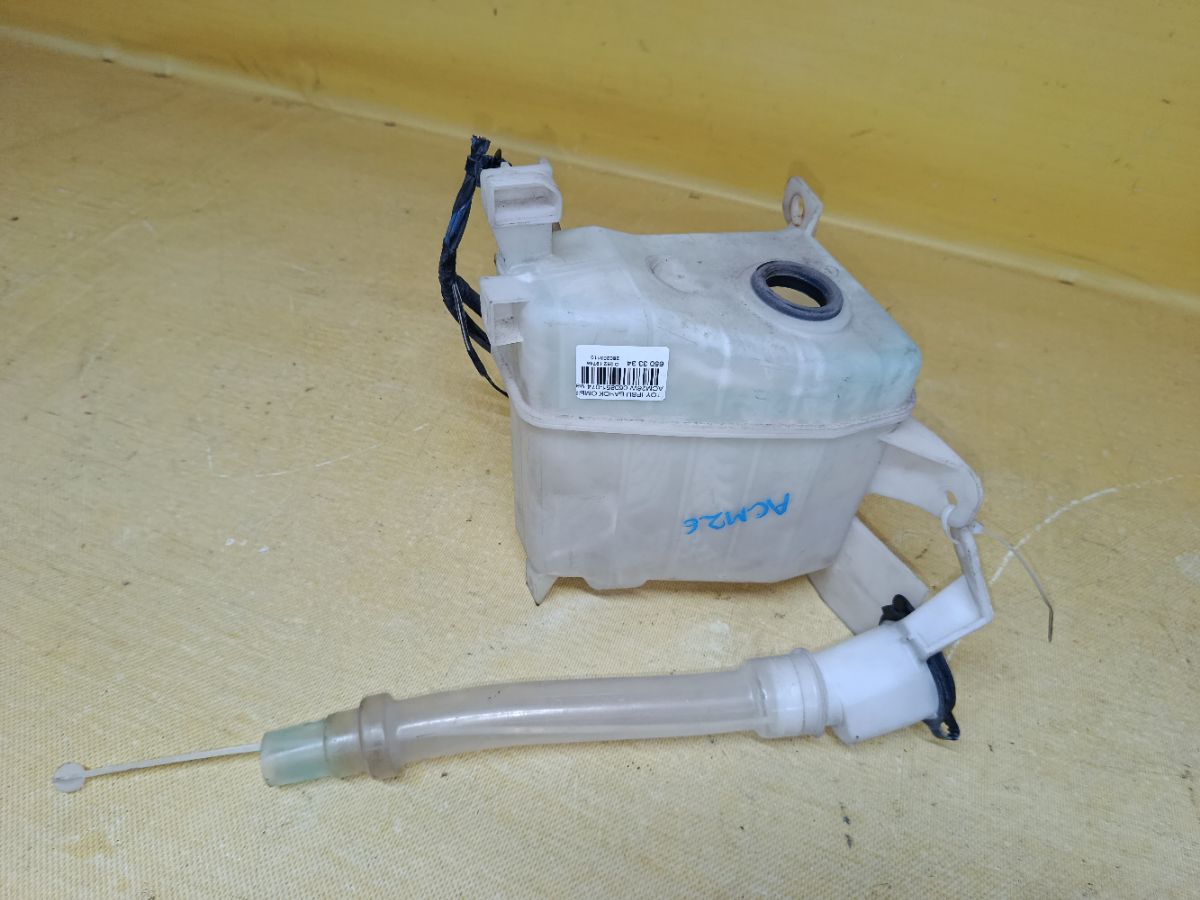 Бачок омывателя 060851-074 на Toyota Ipsum ACM26W Фото 1