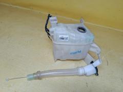 Бачок омывателя на Toyota Ipsum ACM26W 060851-074